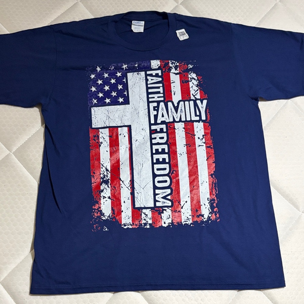 Mens Patriotic Blue T-Shirt Large